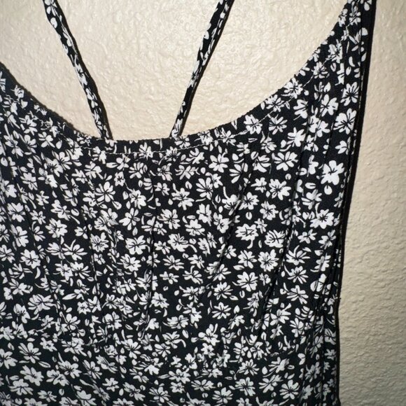 Floral Open Back Mini Dress - Picture 9 of 15